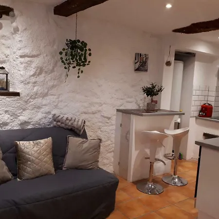 Le Clos Des Vins D'anges Apartamento